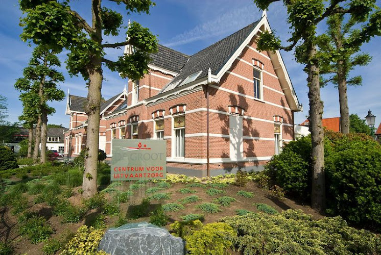 1 Ste Huizer Begrafenisonderneming de Groot in Huizen | Uitvaartzorg | Vind de juiste uitvaartondernemer