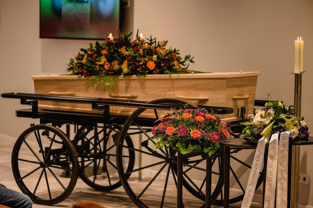 Joke de Neef Uitvaartverzorging in Dordrecht | Uitvaartbegeleider | Vergelijk aanbieders in de regio