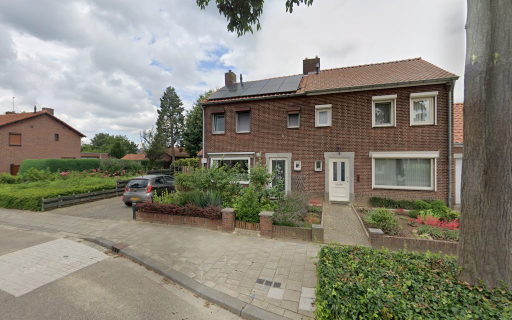 Aafio Ritueelbegeleiding in Roermond | Uitvaartverzorger | Bespaar door transparantie