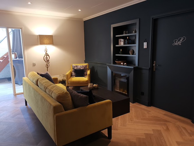 Afscheidshuis in Baarn | Uitvaartbegeleider | Vergelijk eerlijk