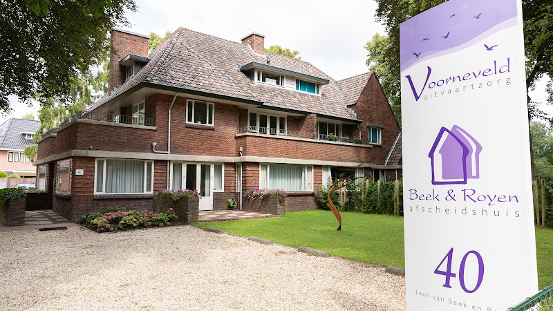 Afscheidshuis Beek & Royen in Zeist | Uitvaartbegeleider | Uw gids voor uitvaarten