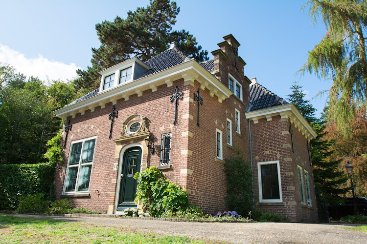 Afscheidshuis Bloemendaal | Uitvaartcentrum | Vergelijk zorg & tarieven