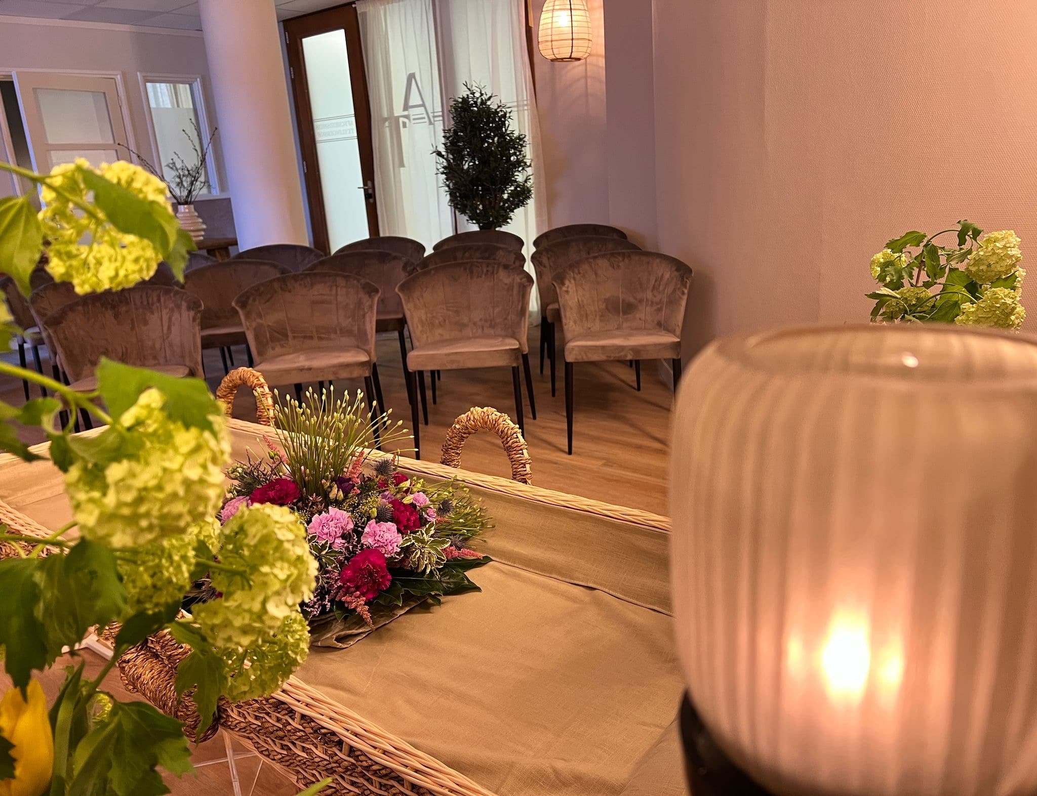 Afscheidshuis Teylingerhof in Sassenheim | Uitvaartbegeleider | Transparante dienstverlening