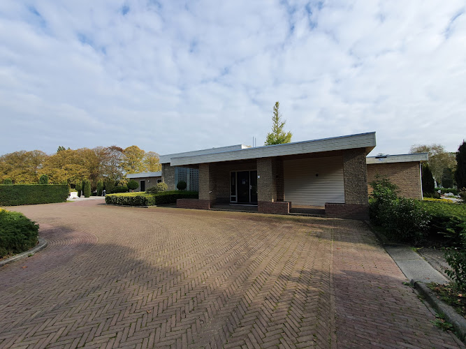 Algemene Begraafplaats in Oud-Beijerland | Uitvaartzorg | Uw gids voor uitvaarten