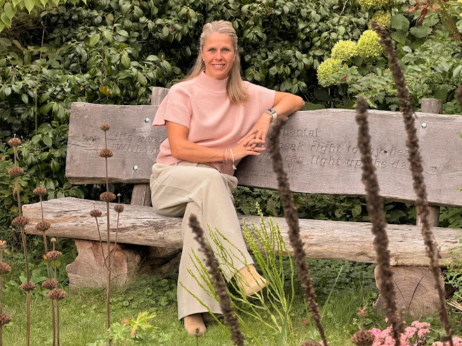 Amaryllis Uitvaartverzorging in Breda | Uitvaartbegeleider | Transparante tarieven