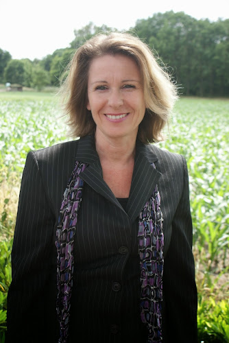 Anita van Overveld Uitvaartverzorging in Valkenswaard | Uitvaartcentrum | Uw keuzehulp