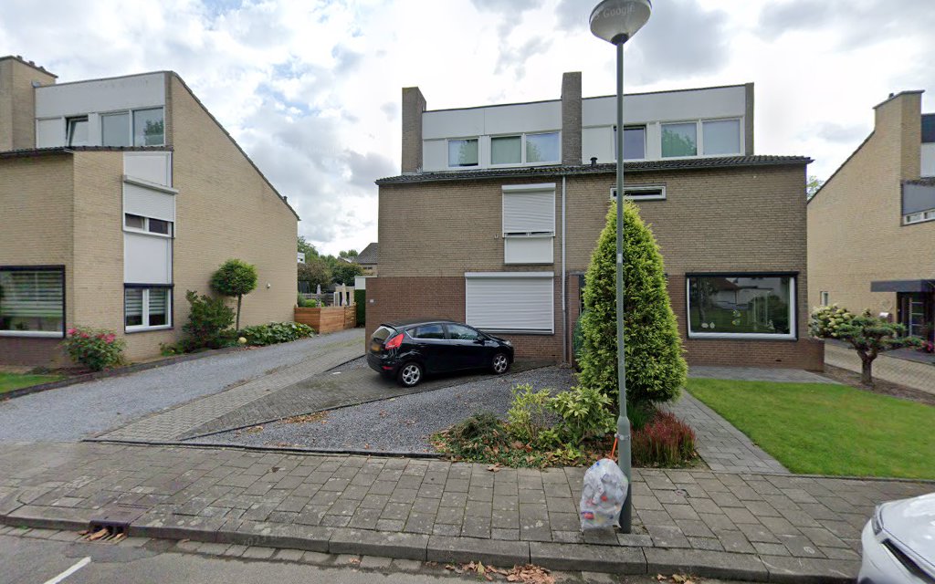 Augustus uitvaart consultancy in Valkenburg | Uitvaartbegeleider | Vergelijk tarieven