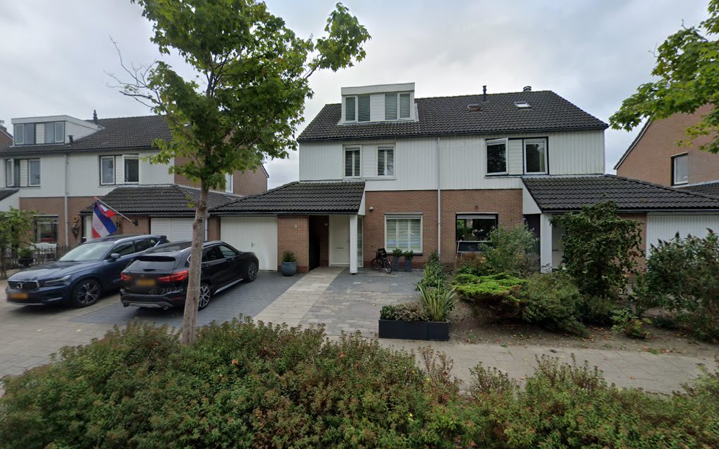 Bakker & van der Blom Uitvaartzorg in Westzaan | Uitvaartbegeleider | Uw gids voor uitvaarten