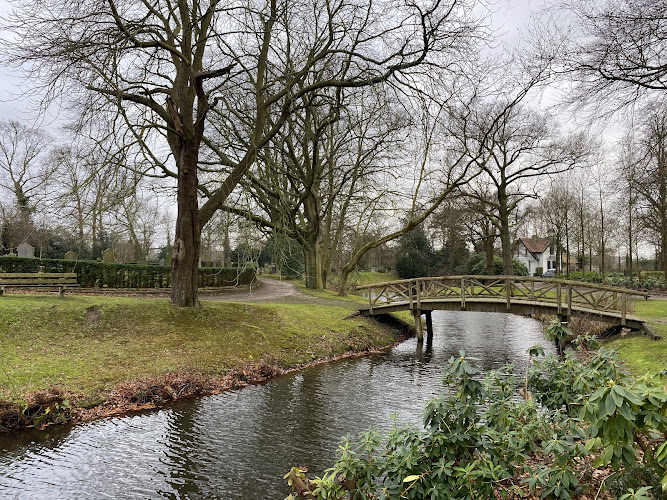 Begraafplaats De Biezen in Santpoort-Noord | Uitvaartonderneming | Uw keuzehulp