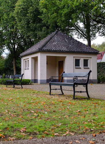 Begraafplaats Kouwenberg Cuijk | Uitvaartcentrum | Vind passende begeleiding