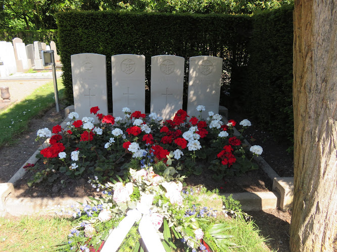 Begraafplaats Rozenburg | Uitvaartverzorger | Keuzehulp uitvaartzorg