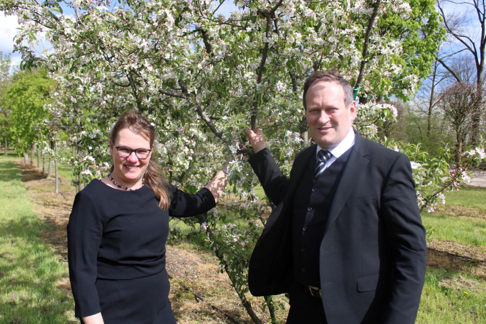 Begrafenisonderneming Hakkert in Heteren | Uitvaartverzorger | Vind de beste uitvaartondernemer