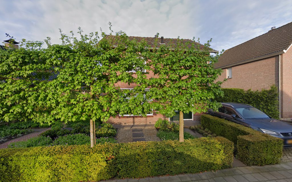 Begrafenisonderneming Van Holland in Lunteren | Begrafenisverzorging | Vind de beste uitvaartondernemer