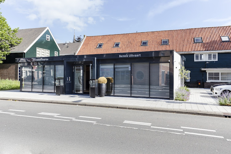 Bennis Uitvaart in Krommenie | Uitvaartonderneming | Transparante tarieven