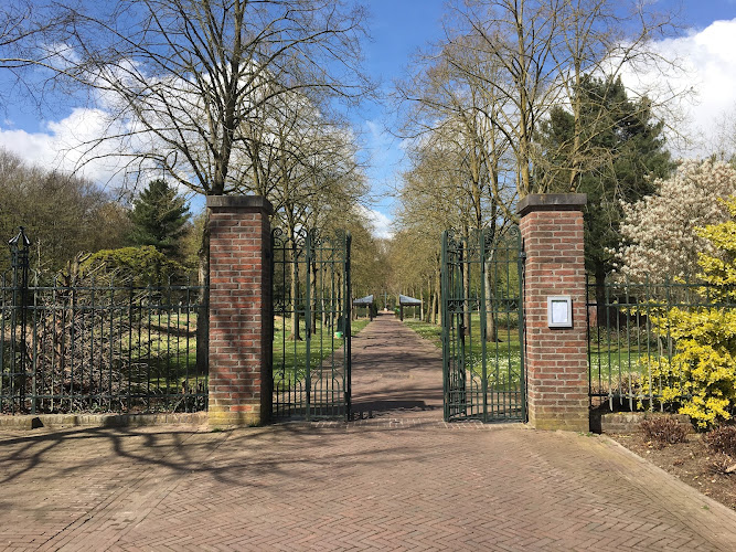 Binnenplaats Hanshof in Cuijk | Uitvaartbegeleider | Vergelijk zorg & tarieven