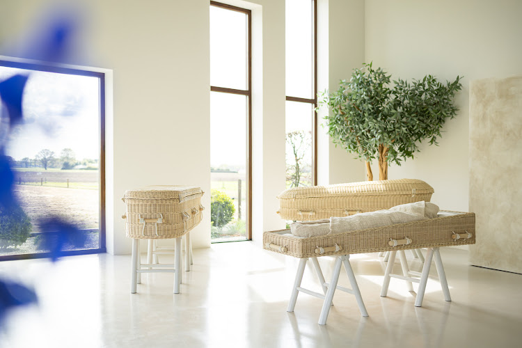 Boerland Uitvaartmanden in Rijnsburg | Uitvaartonderneming | Vergelijk tarieven