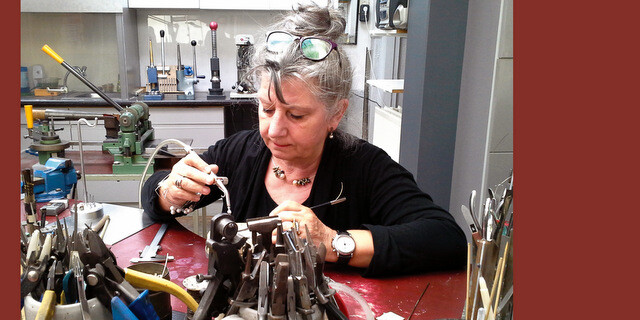 Goudsmid atelier Elcerlyck in Bredevoort | Uitvaartbegeleider | Wij helpen u kiezen