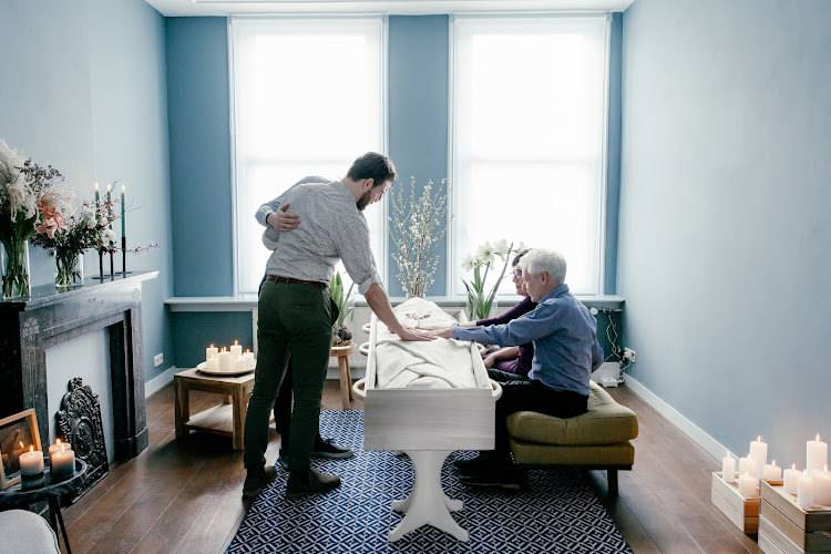 Buitengewoon Afscheid in Eindhoven | Uitvaartbegeleider | Uw zorggids in de regio