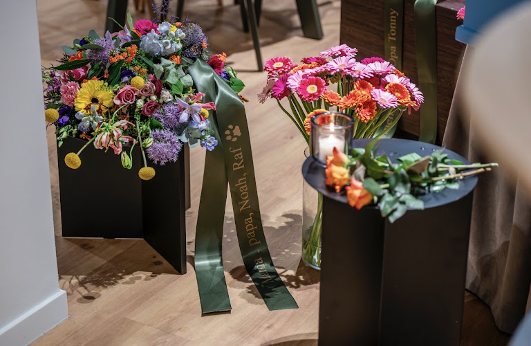 ByMiek Uitvaartfotografie in Amersfoort | Uitvaartonderneming | Transparante tarieven