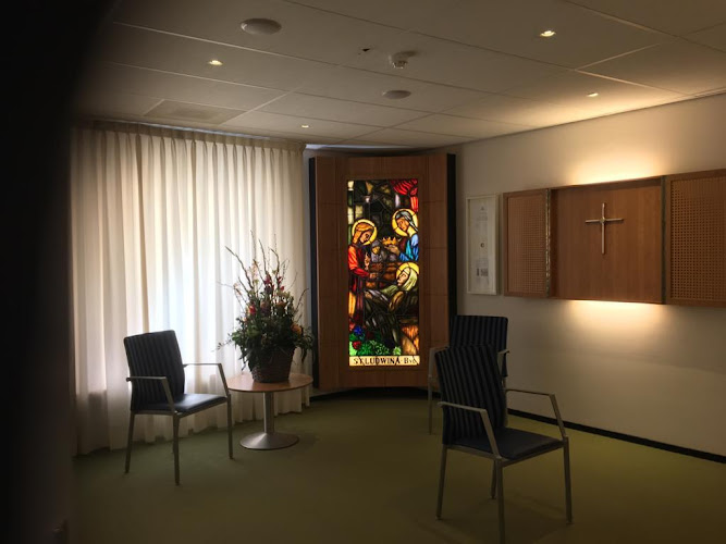 Carla Saris Uitvaartbegeleiding in Liempde | Crematorium | Bespaar door transparantie