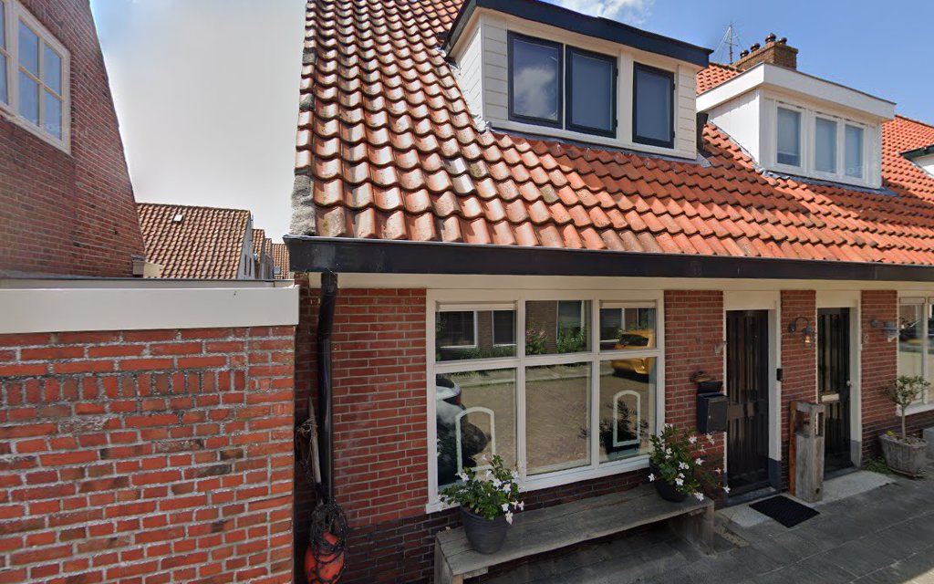 Casper van Veen - Uitvaartzorg (Friesland e.o.) in Harlingen | Uitvaartbegeleider | Uw keuzehulp