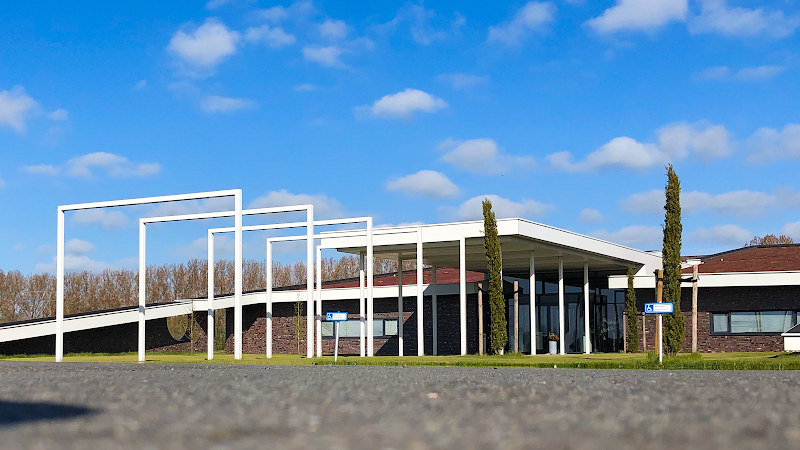 Crematorium HaskerPoort in Oudehaske | Uitvaartbegeleider | Vergelijk diensten en tarieven