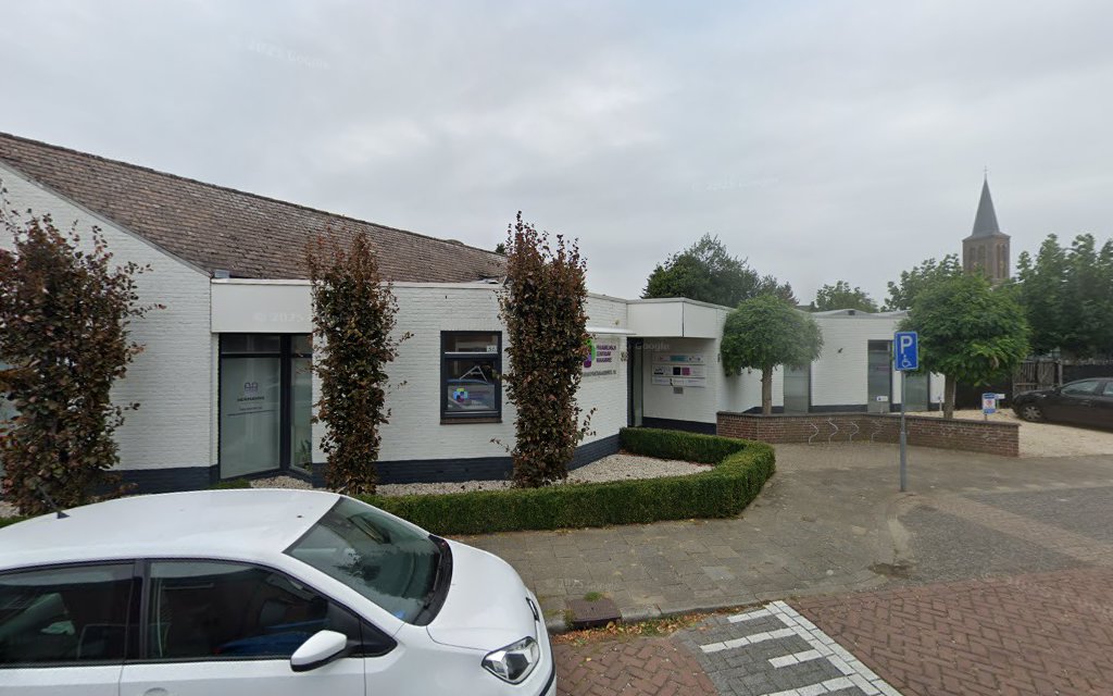 De authentieke medicijnvrouw bij rouw en verlies in Maasbree | Uitvaartonderneming | Vergelijk de beste bedrijven