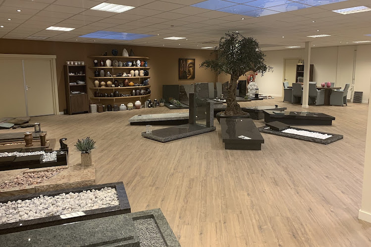 De Gedenkgroep Steenhouwerij in Wateringen | Uitvaartonderneming | Transparante dienstverlening