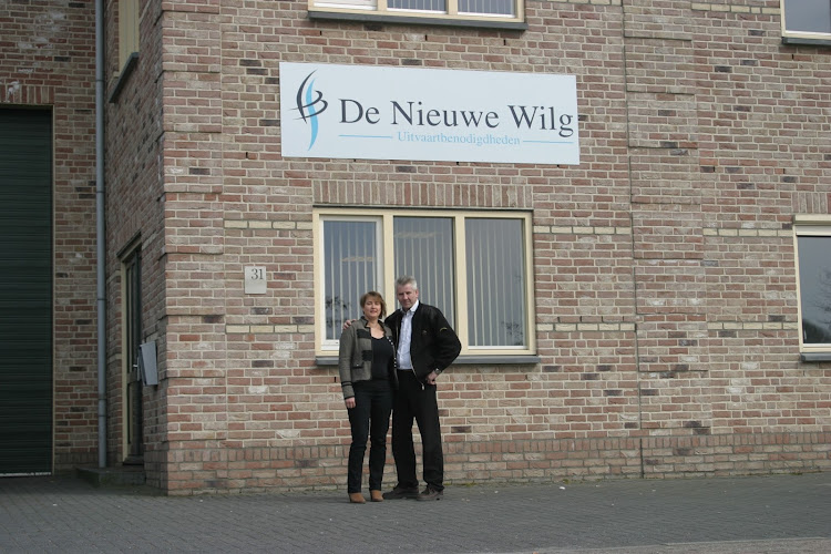 De Nieuwe Wilg Uitvaartbenodigdheden in Wijk en Aalburg | Uitvaartzorg | Uw keuzehulp