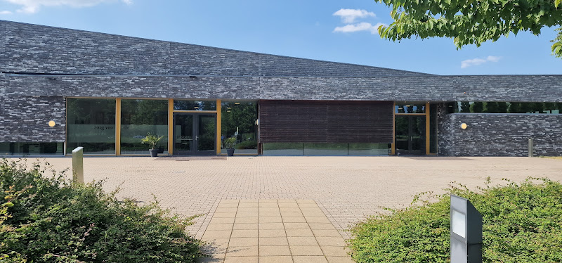 DELA De Linge - Crematorium en uitvaartcentrum in Tiel | Uitvaartonderneming | Vergelijk diensten en tarieven