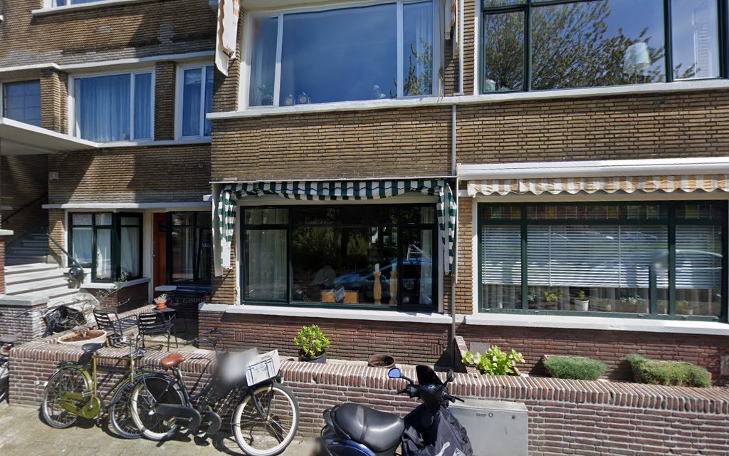 Dominique van Vliet Uitvaartbegeleiding in Den Haag | Uitvaartbegeleider | Vind passende begeleiding