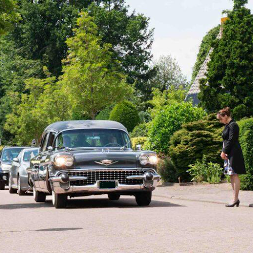 Elly Kramer Uitvaartzorg in Eemnes | Uitvaartverzorger | Vergelijk zorg & tarieven