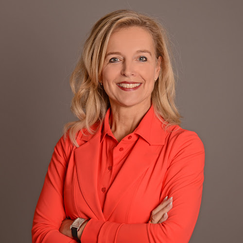 Els Uitvaartzorg in Eindhoven | Uitvaartbegeleider | Uw gids voor uitvaarten