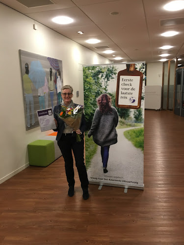 Familiekamers ‘Balkum & Mirroi’ in Berlicum | Uitvaartbegeleider | Vind de beste uitvaartondernemer