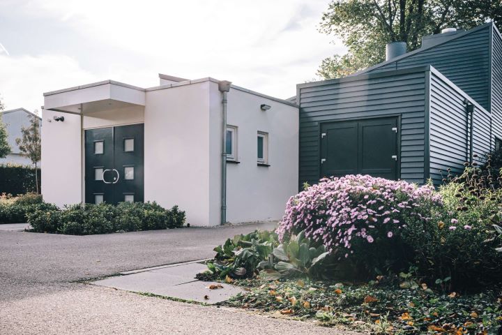 FineVita Crematorium Heteren | Afscheidsbegeleider | Wij helpen u kiezen