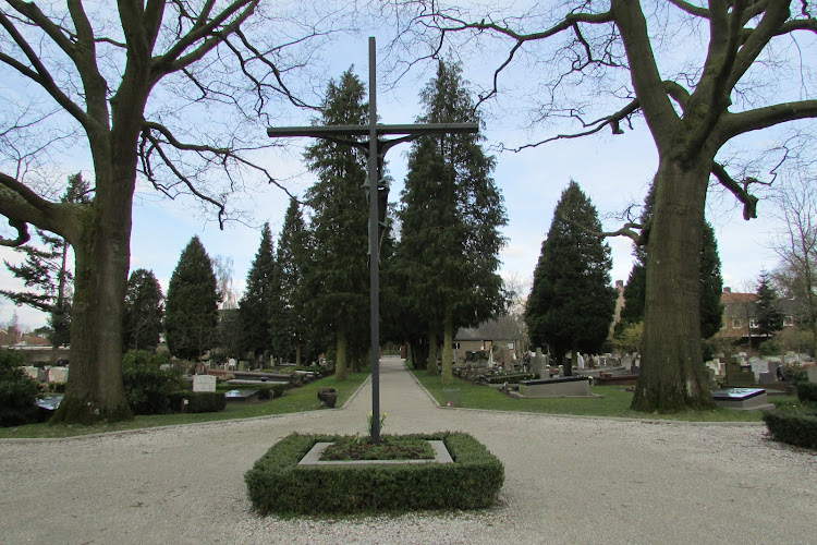 Foundation Rk St. Barbara Cemetery in Hilversum | Uitvaartbegeleider | Vergelijk eerlijk