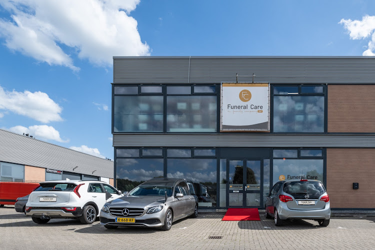 Funeral Care Zuid Nieuwerkerk aan den IJssel | Uitvaartzorg | Eerlijk en transparant