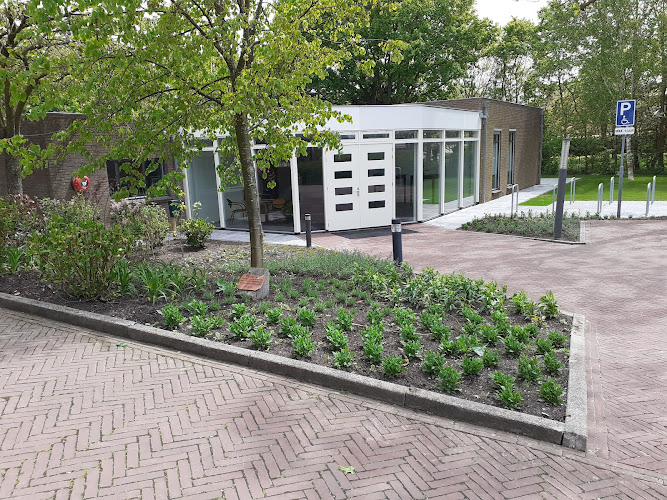 Groene of Willibrord Kerk Oegstgeest - Stichting | Uitvaartonderneming | Vergelijk de beste bedrijven