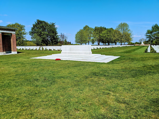 Groesbeek Canadian War Cemetery | Begraafplaats | Vind de beste uitvaartondernemer