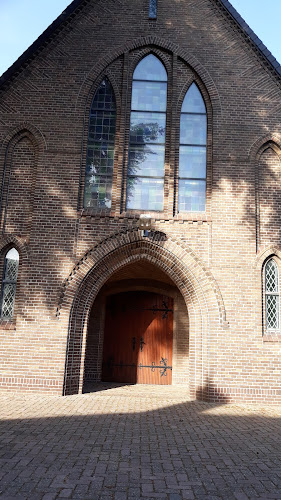 H. Fredericus kerk in Steggerda | Uitvaartonderneming | Vergelijk tarieven