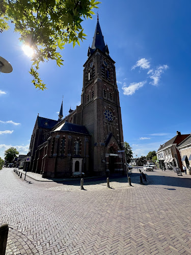 Heilige Maria Hemelvaartkerk in Bavel | Uitvaartverzorger | Vergelijk tarieven
