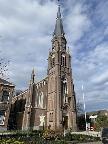 Heilige Nicolaaskerk in Nieuwveen | Uitvaartzorg | Keuzehulp uitvaartzorg