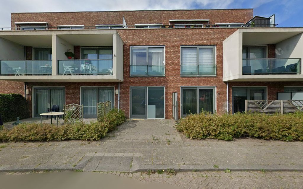 Herman de Hoop uitvaartverzorging in De Westereen | Afscheidsbegeleider | Vergelijk tarieven