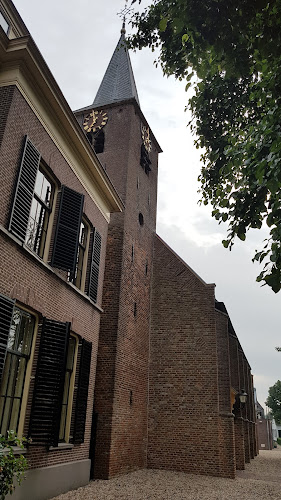 Hervormde Kerk Tuil (Pkn) | Uitvaartonderneming | Vergelijk diensten en tarieven