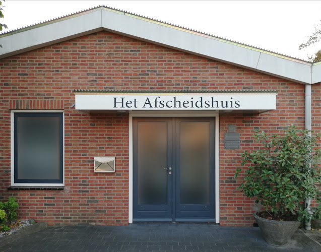 Het Afscheidshuis Katwijk - Nan de Mooij | Uitvaartbegeleider | Bespaar door transparantie