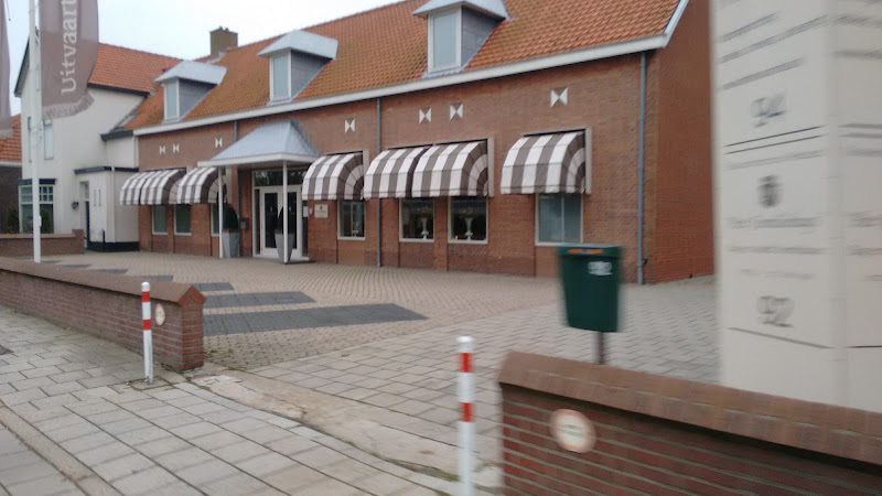 Het Familiehuys in Poeldijk | Uitvaartbegeleider | Transparant en eerlijk