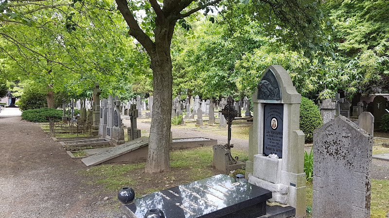 Het Oude Kerkhof in Roermond | Uitvaartbegeleider | Vergelijk de beste bedrijven