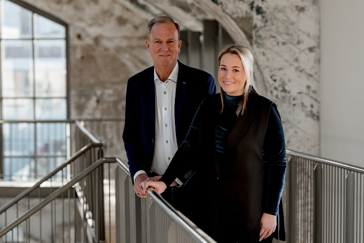 Hulskotte Uitvaartzorg in Vasse | Afscheidsbegeleider | Transparante dienstverlening