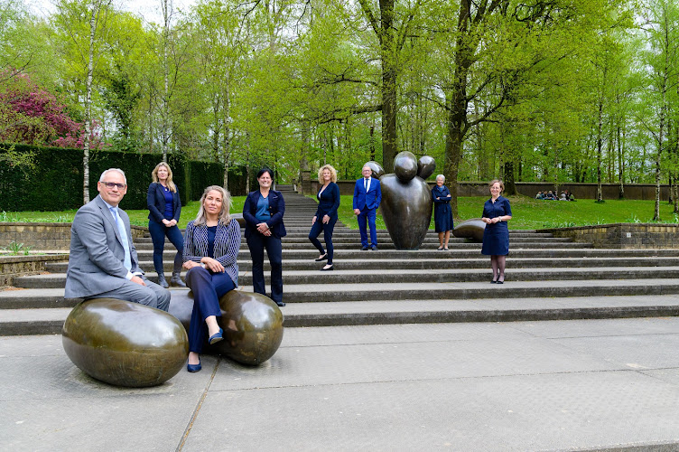 Ilya uitvaartzorg 's Hertogenbosch in 's-Hertogenbosch | Uitvaartonderneming | Vergelijk eerlijk