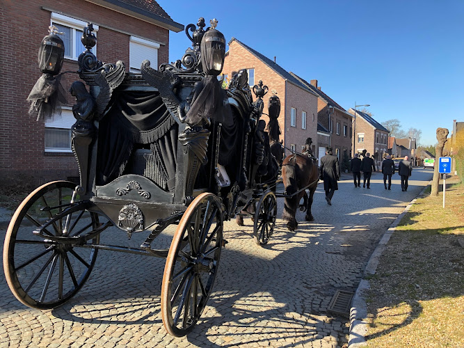 Intence Uitvaartbegeleiding in Weert | Uitvaartbegeleider | Vergelijk aanbieders in de regio